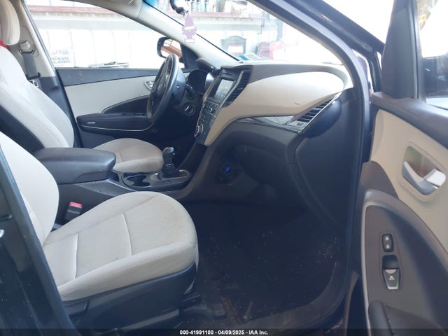 5NMZUDLB4HH031957 Hyundai Santa Fe Sport 2.4l