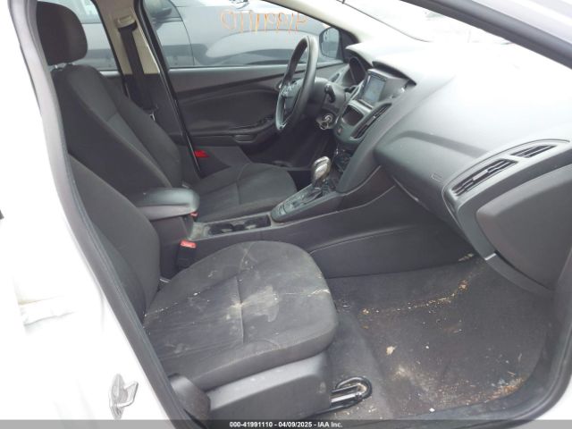 1FADP3K20FL223231 Ford FOCUS SE