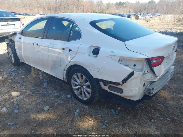 4T1B11HKXJU084559 Toyota CAMRY LE