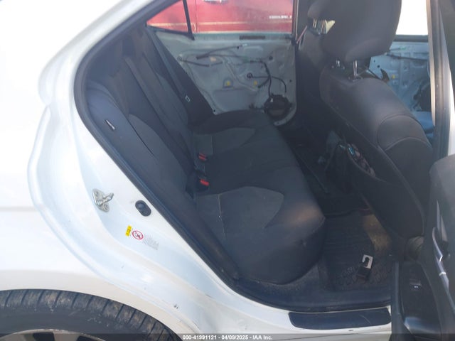 4T1B11HKXJU084559 Toyota CAMRY LE