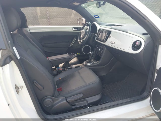 3VWJ07AT9FM636098 Volkswagen Beetle 1.8t