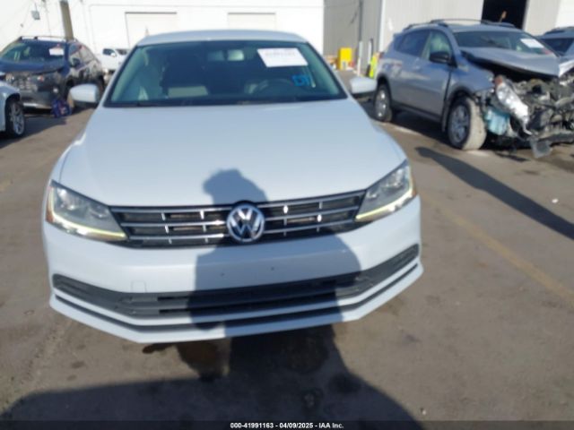 3VW2B7AJ9JM208490 Volkswagen Jetta 1.4t S