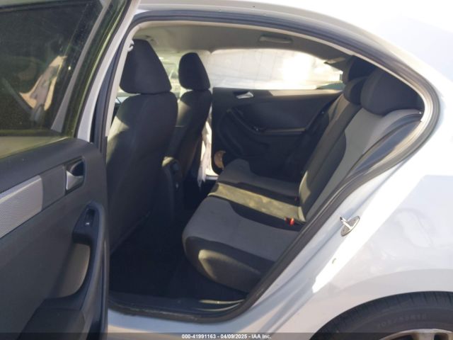 3VW2B7AJ9JM208490 Volkswagen Jetta 1.4t S