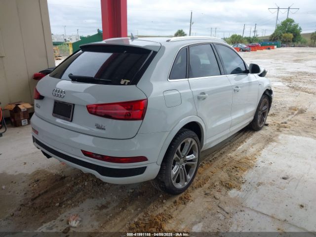 WA1GCCFS1HR005371 Audi Q3 2.0t Premium
