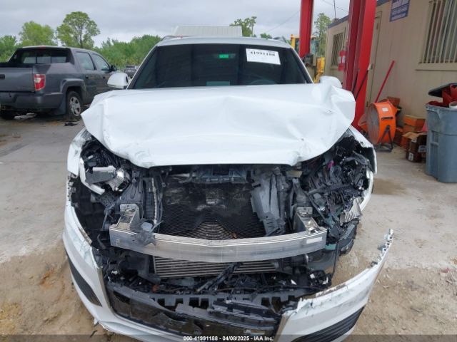 WA1GCCFS1HR005371 Audi Q3 2.0t Premium