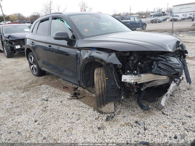 2023 AUDI Q5 WA1FAAFYXP2133089 Photo 0