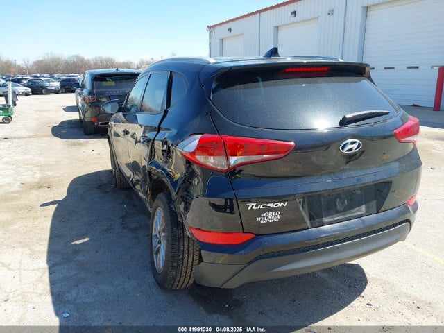 KM8J33A46JU750989 Hyundai TUCSON SEL