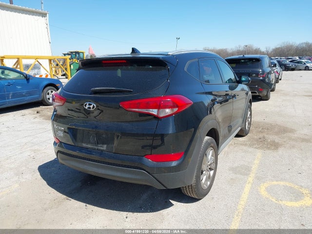 KM8J33A46JU750989 Hyundai TUCSON SEL