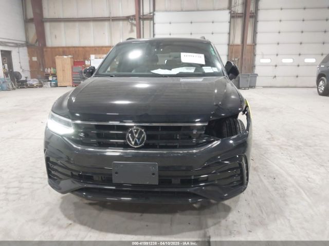 3VV8B7AX8RM103700 Volkswagen Tiguan 2.0t Se R-line Black