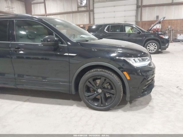 3VV8B7AX8RM103700 Volkswagen Tiguan 2.0t Se R-line Black