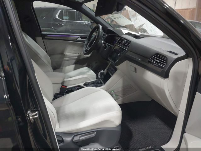 3VV8B7AX8RM103700 Volkswagen Tiguan 2.0t Se R-line Black