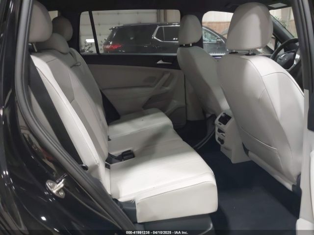 3VV8B7AX8RM103700 Volkswagen Tiguan 2.0t Se R-line Black