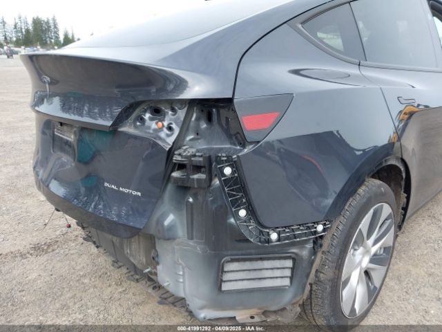 7SAYGAEE5RF981789 Tesla Model Y Long Range Dual Motor All-wheel Drive