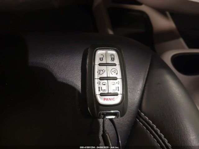 2C4RC1BGXPR571753 Chrysler Pacifica Touring L