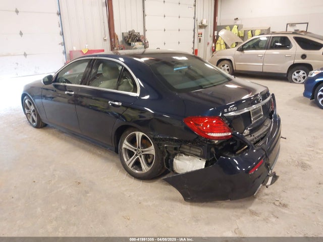 2018 Mercedes-benz E 300 4matic მანქანა იყიდება აუქციონზე, vin: WDDZF4KB7JA382850, აუქციონის ნომერი: 41991305