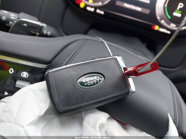 SALK19F47RA097072 Land Rover Range Rover P550e Autobiography