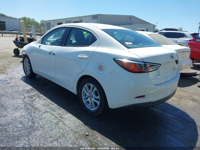 3MYDLBZVXGY122157 Scion IA