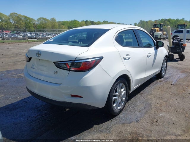 3MYDLBZVXGY122157 Scion IA