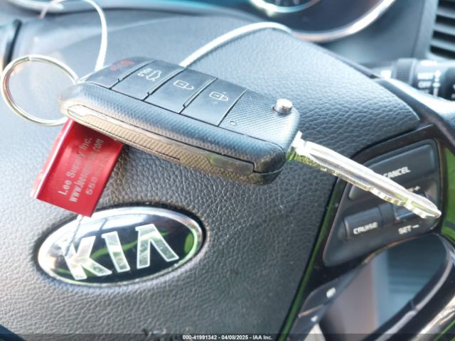 3KPFL4A70HE025908 KIA FORTE S