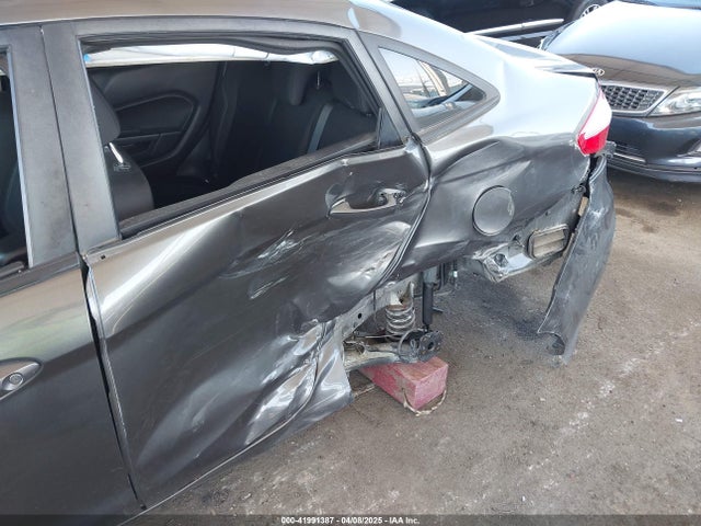 3FADP4BJ6GM139279 Ford FIESTA SE