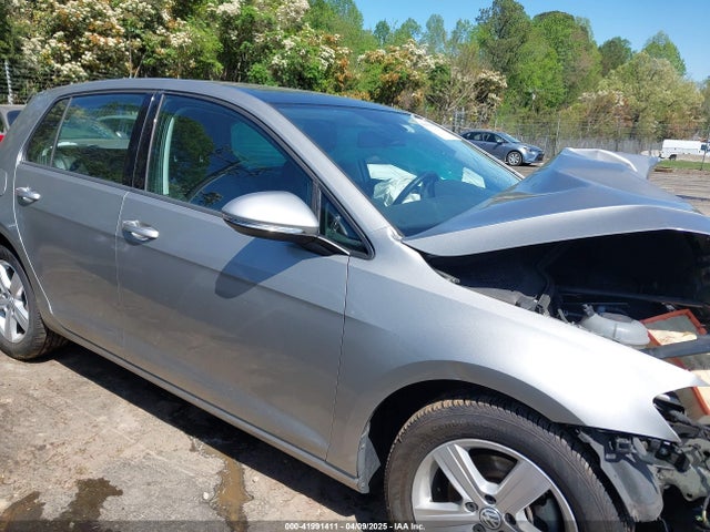 3VW217AU4HM003537 Volkswagen Golf Tsi Wolfsburg Edition 4-door