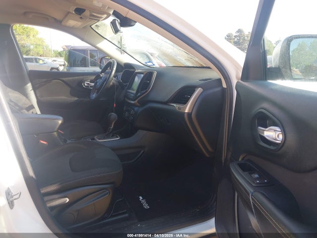 1C4PJLCS1GW320140 Jeep 2016