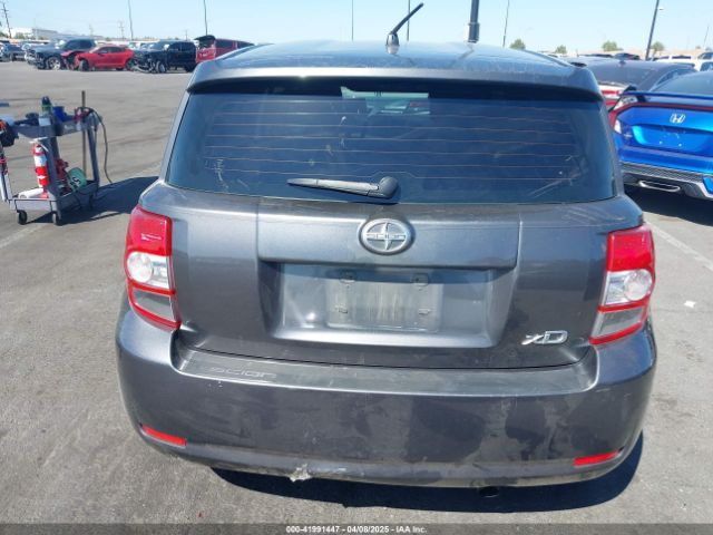 JTKKUPB46E1043838 Scion XD