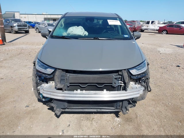 2C4RC1BG8PR613532 Chrysler Pacifica Touring L