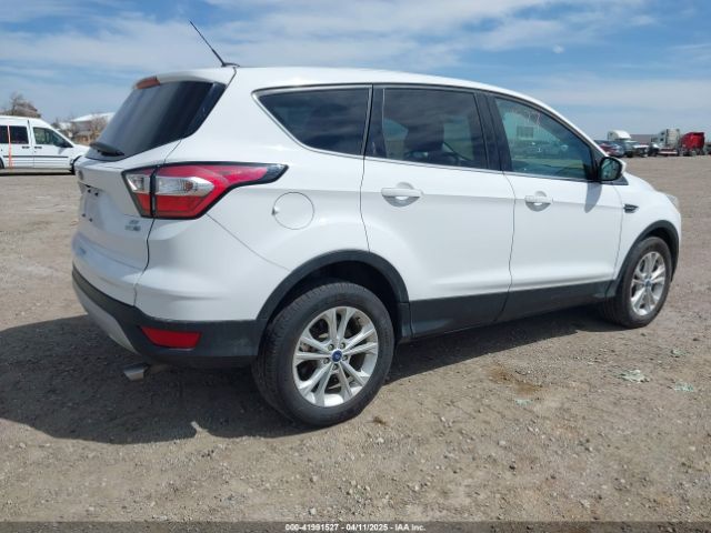 1FMCU9G90HUC66502 Ford ESCAPE SE