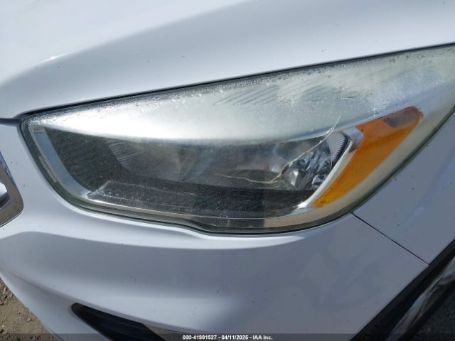 1FMCU9G90HUC66502 Ford ESCAPE SE