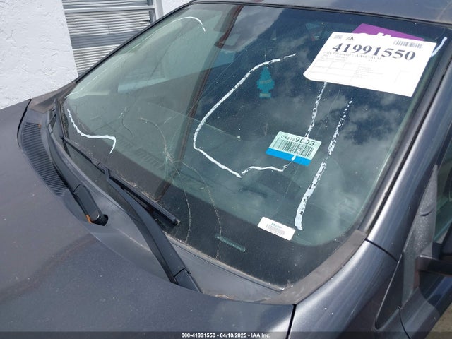 2T3ZFREV8JW419967 Toyota RAV4 LE