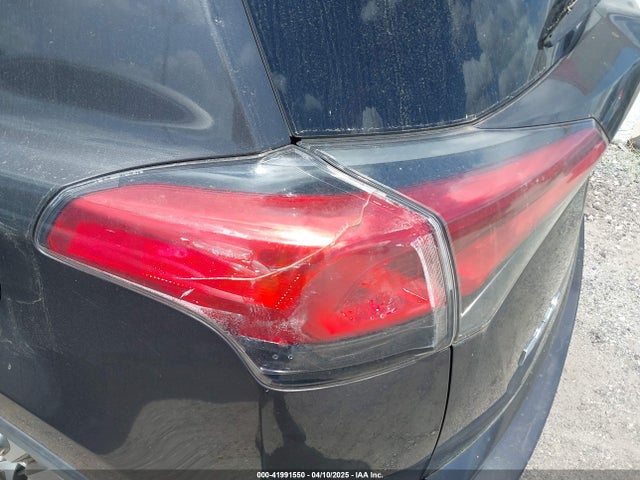 2T3ZFREV8JW419967 Toyota RAV4 LE