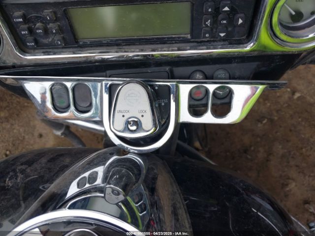 2009 HARLEY-DAVIDSON FLHX 1HD1KB4129Y677657 Photo 10