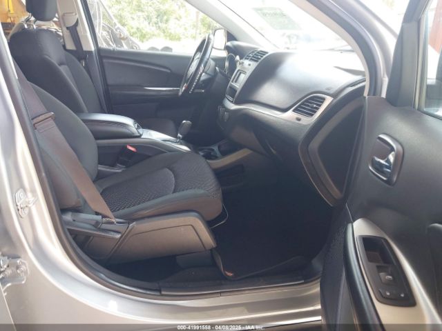 3C4PDCBB0KT848601 Dodge JOURNEY SE