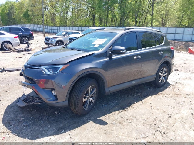 Toyota Rav4 Xle 2017 2T3WFREV0HW403078 Image 2