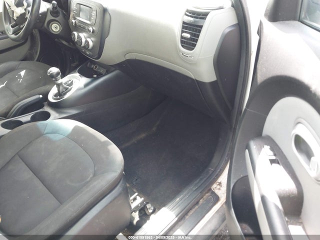 KNDJN2A27G7311833 KIA Soul