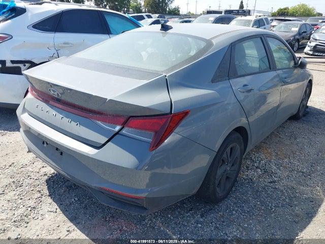 KMHLM4AG1PU374541 Hyundai ELANTRA SEL