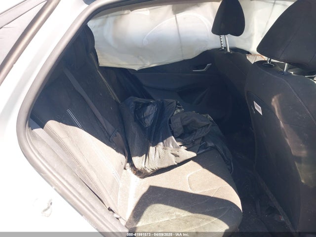 KMHLM4AG1PU374541 Hyundai ELANTRA SEL