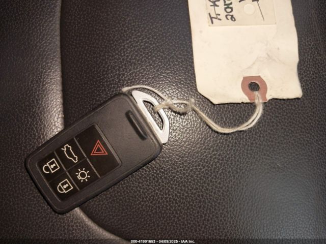 2017 VOLVO V60 YV140MEK5H1349304 Photo 10