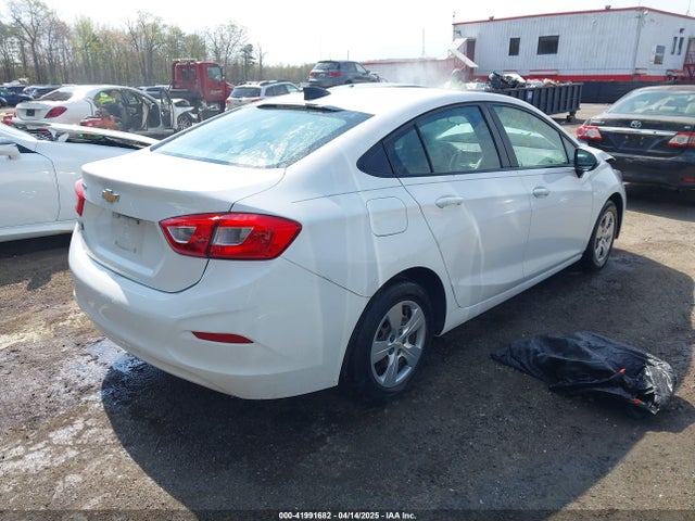 1G1BC5SM0H7271603 Chevrolet Cruze Ls Auto