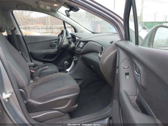 3GNCJKSB1LL137127 Chevrolet Trax Fwd Ls