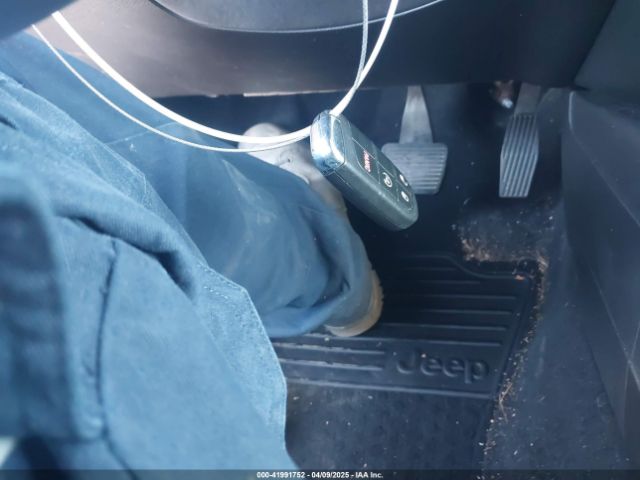 ZACCJBCBXHPF23583 Jeep Renegade Deserthawk 4x4