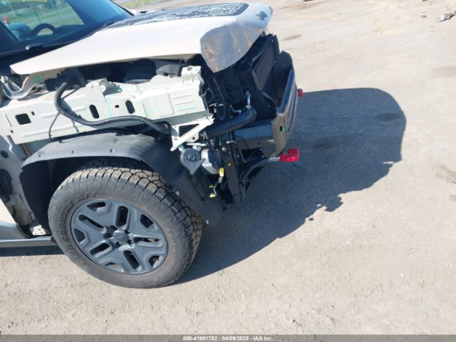 ZACCJBCBXHPF23583 Jeep Renegade Deserthawk 4x4
