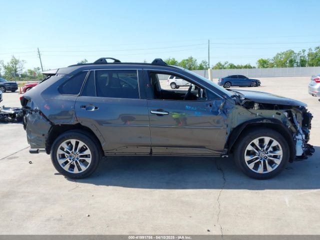 2T3C1RFV0RW342137 Toyota Rav4 Xle Premium