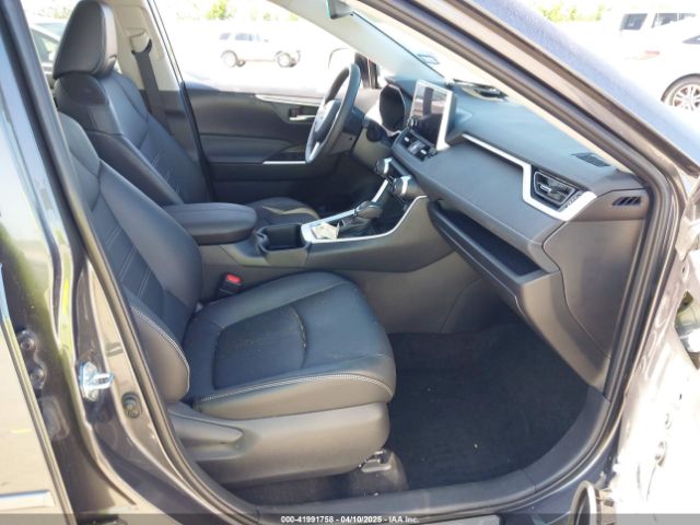 2T3C1RFV0RW342137 Toyota Rav4 Xle Premium