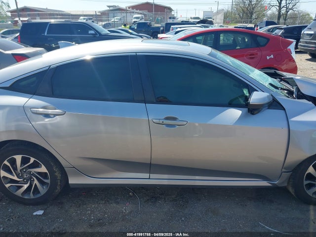 19XFC2F7XJE015793 Honda CIVIC EX