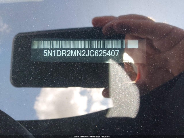 5N1DR2MN2JC625407 Nissan Pathfinder Sv