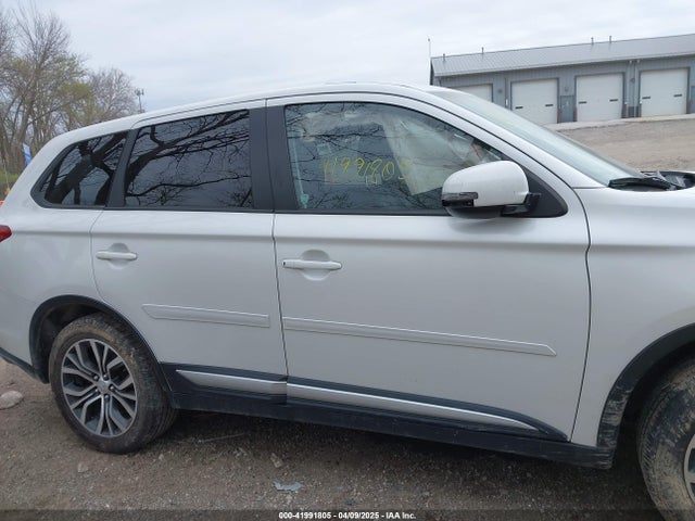 Продаж на аукціоні авто 2017 Mitsubishi Outlander Se, vin: JA4AZ3A35HZ010528, номер лоту: 41991805