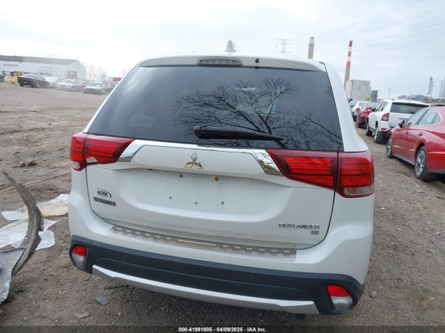 Продаж на аукціоні авто 2017 Mitsubishi Outlander Se, vin: JA4AZ3A35HZ010528, номер лоту: 41991805