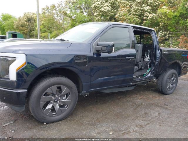 1FTVW1EL7PWG11924 Ford F-150 Lightning Lariat
